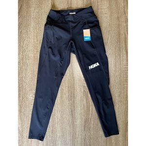 NWT Hoka One One Performance Crop Tights